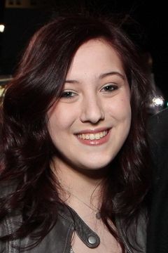 Charlotte Marshall-Fricker interpreta Charlotte
