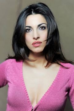 Oriana Celentano interpreta Giuseppina