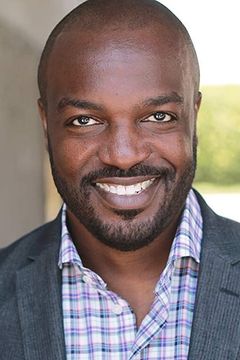 Darwin Harris interpreta Photographer (as Darwin L. Harris)