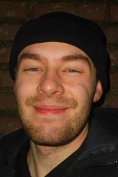 Julian Cruiming interpreta Hotelschoonmaker