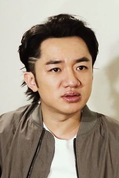 Wong Cho-lam interpreta Big Tooth