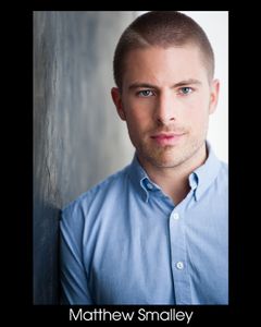 Matthew Smalley interpreta Awesome Party Dude