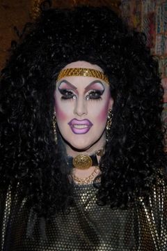 Jackie Beat interpreta Dusty Muffin