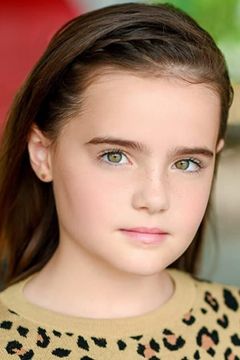 Meara Mahoney-Gross interpreta Grace