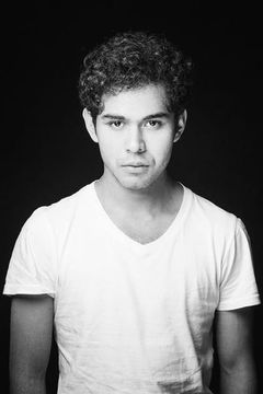 Kristyan Ferrer interpreta Chayo