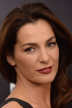 Ayelet Zurer interpreta Carmen