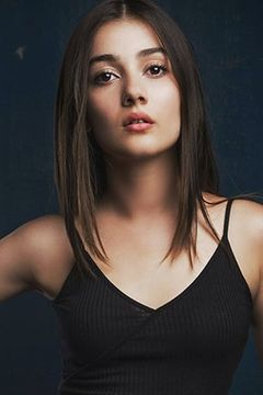 Sevda Erginci interpreta İpek Gencer