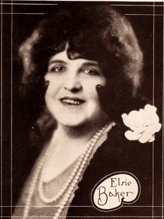 Elsie Baker interpreta Mrs. Nurdlinger (uncredited)