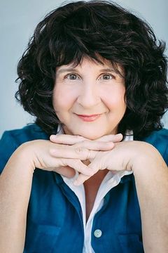 Pam Kearns interpreta Starla Northstar