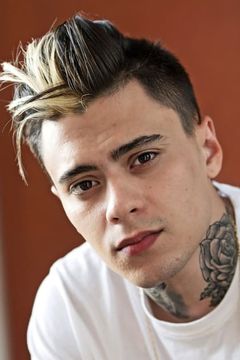 Mikael Gabriel interpreta Elias