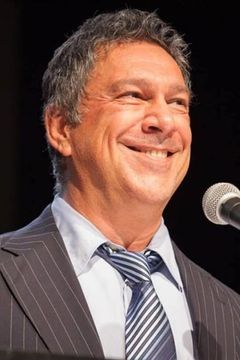 Michele Di Mauro interpreta Moud (voice)