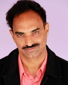 Raghuram Shetty interpreta Prince of India (uncredited)