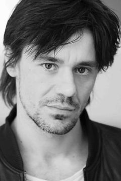 Matteo Febo interpreta Salvo