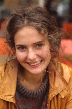 Anne-Laure Meury interpreta Lucie