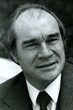 John Milford interpreta Turpin