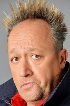 Max Cavallari interpreta Poliziotto