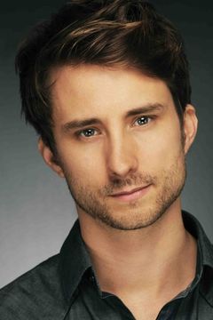 Cary Woodworth interpreta Mac