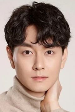 Oh Geun-wook interpreta NFS Team Member