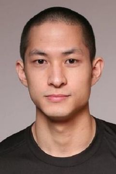Lance Luu interpreta Wei Tang Triplet