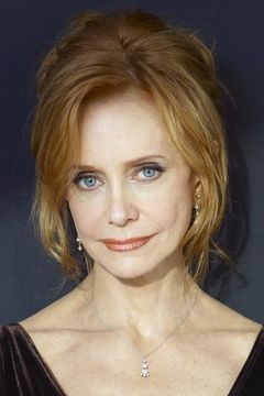 Swoosie Kurtz interpreta Edie
