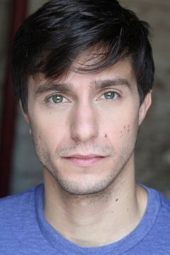 Gideon Glick interpreta Kyle McCallister