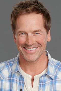 Paul Greene interpreta Steve