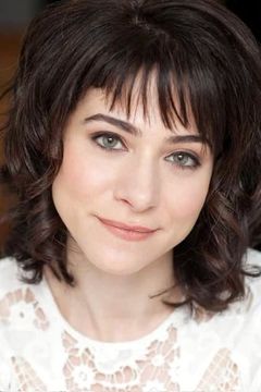 Cassidy Ladden interpreta Choir singer