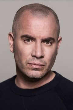 Jeroen van Koningsbrugge interpreta Dutch Soccer Hooligan 1