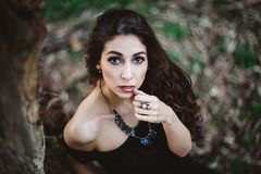 Roya Backlund interpreta Club Diva