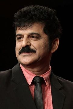 Rajesh Khattar interpreta DIG Ranveer Tyagi
