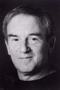 John Pleshette interpreta Aftershave Commercial Director (uncredited)