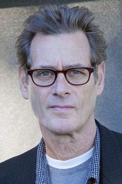 Martin Grey interpreta Customer / Truck Driver (voice)