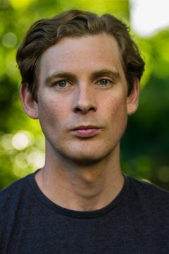 Nicholas Agnew interpreta Corporal Pincher