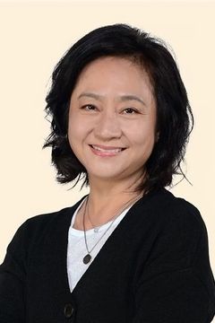 Yang Li-Yin interpreta Ying