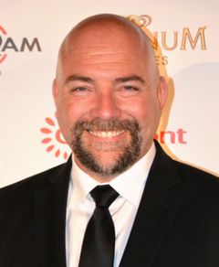 Hugh Daly interpreta Homicide Detective 2