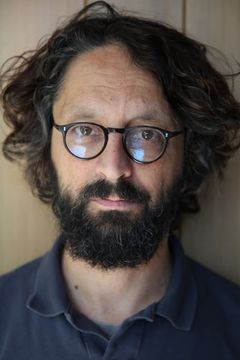 Wallace Wolodarsky interpreta Brendan