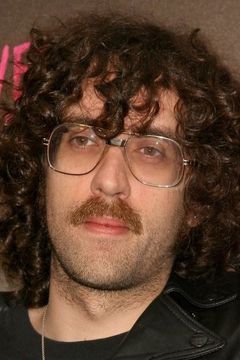 Gaspard Augé interpreta Agent de sécu