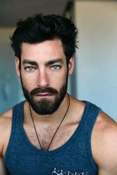 Chad Phillips interpreta Slo-Mo Junkie