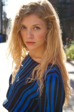 Lindsay LaVanchy interpreta Ursa(voce)