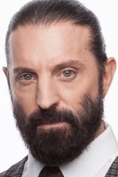 David La Haye interpreta Arnaut's Deputy