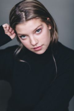Catherine Missal interpreta Adena