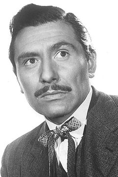 Rico Alaniz interpreta Sotero