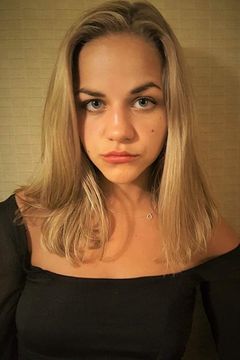 Shelby Armstrong interpreta Hannah