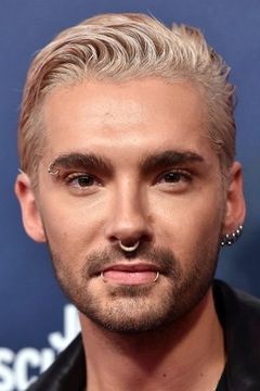 Bill Kaulitz interpreta Bill Kaulitz