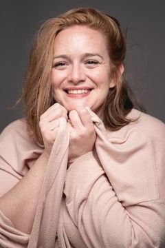 Esperanza Guardado interpreta Linda