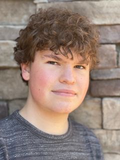 Parker Chapin interpreta Tommy