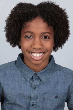 Ceyon Crossfield interpreta Young Boy