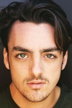 Cooper Rivers interpreta GJ