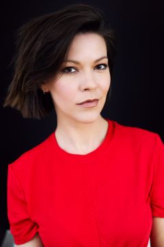 Kristina Ellery interpreta Heavenly