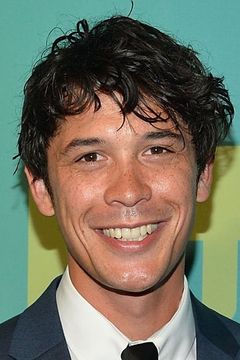 Bob Morley interpreta Bellamy Blake